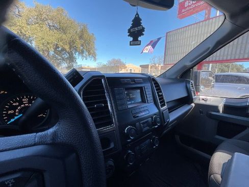 Used 2013 Ford F150 FX4 image 3