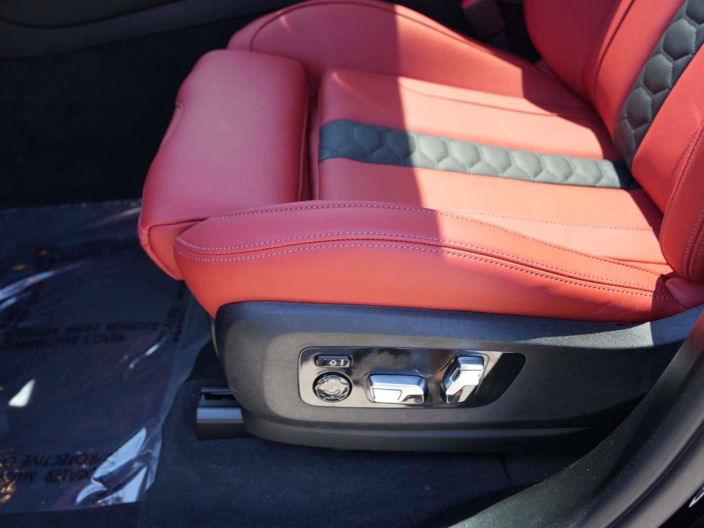 New 2026 BMW X5 M Competition w/ Executive Package AWD/4WD image 15