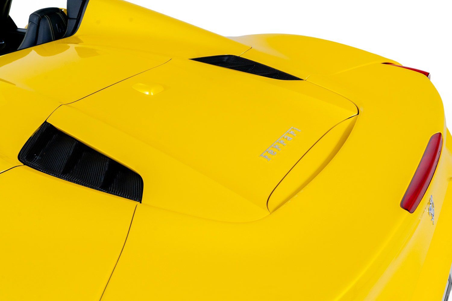 Used 2017 Ferrari 488 Spider RWD image 55