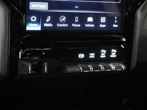 New 2026 RAM 3500 Tradesman AWD/4WD image 21