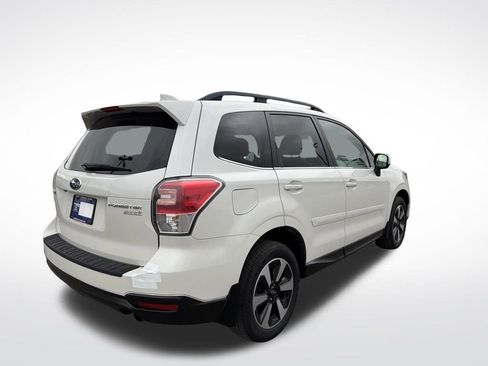 Used 2017 Subaru Forester 2.5i Limited image 7