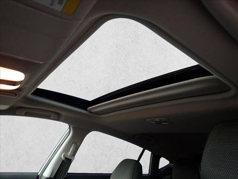 Certified 2024 Subaru Crosstrek 2.0i Premium image 13