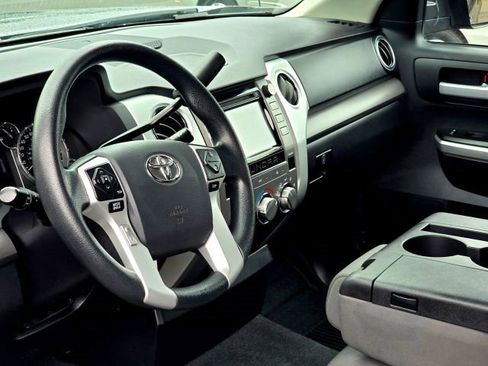 Used 2016 Toyota Tundra SR5 image 11