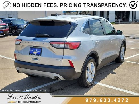 Used 2020 Ford Escape SE FWD image 3
