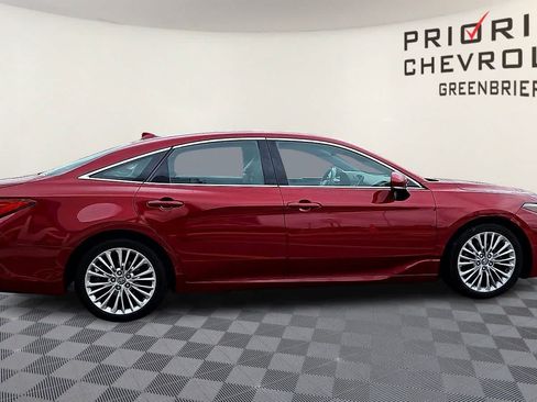 Used 2020 Toyota Avalon Limited FWD image 9
