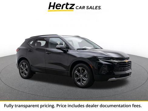 Used 2025 Chevrolet Blazer LT FWD image 1