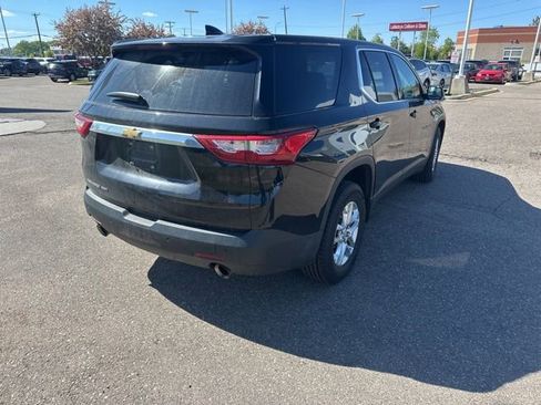Used 2020 Chevrolet Traverse LS AWD/4WD image 3