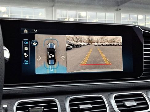 New 2026 Mercedes-Benz GLS 450 4MATIC image 18