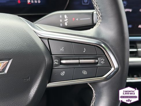 Used 2024 Chevrolet Equinox EV LT FWD image 19