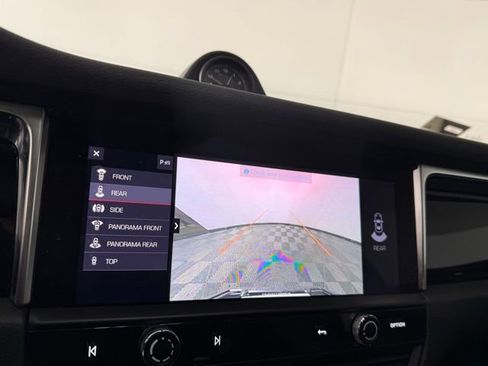 Used 2022 Porsche Macan S image 20