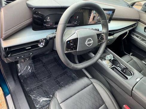 New 2026 Nissan Murano Platinum image 2