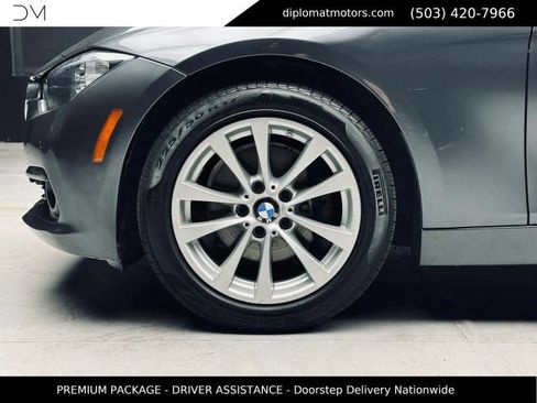 Used 2017 BMW 320i Sedan RWD image 42