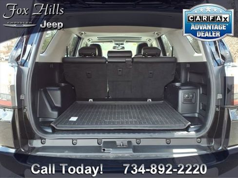 Used 2018 Toyota 4Runner TRD Off-Road Premium image 10