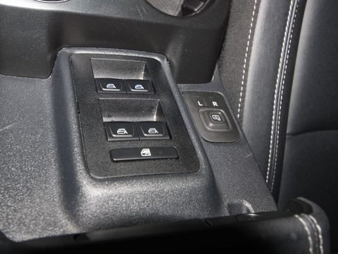 Used 2025 Ford Bronco Badlands AWD/4WD image 18