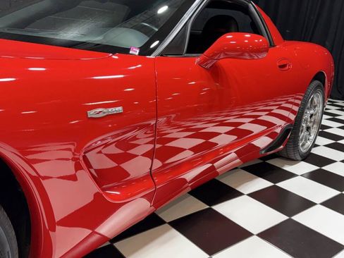 Used 2003 Chevrolet Corvette Z06 w/ Memory Package, 3 Drivers RWD image 18