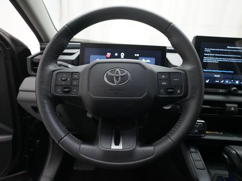 Used 2026 Toyota RAV4 XLE Premium AWD/4WD image 4