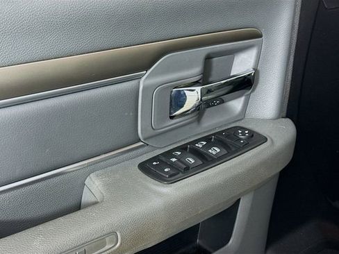 Used 2016 RAM 1500 Classic SLT image 21