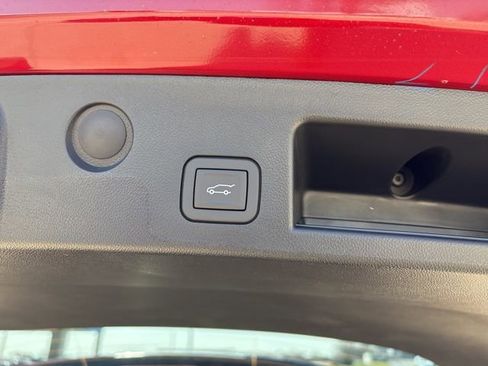 New 2026 Chevrolet Equinox RS w/ LPO, Floor Liner Package AWD/4WD image 18