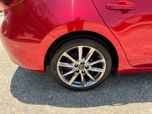 Used 2018 MAZDA MAZDA3 Grand Touring FWD image 23