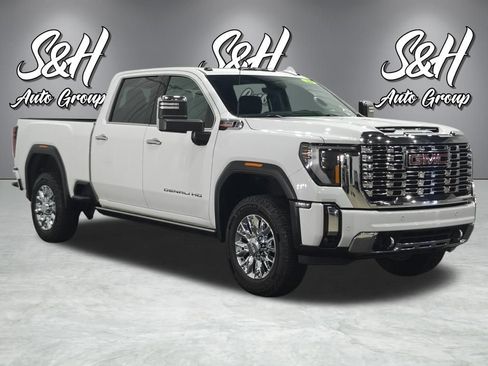 Used 2024 GMC Sierra 2500 Denali w/ Denali Reserve Package AWD/4WD image 2