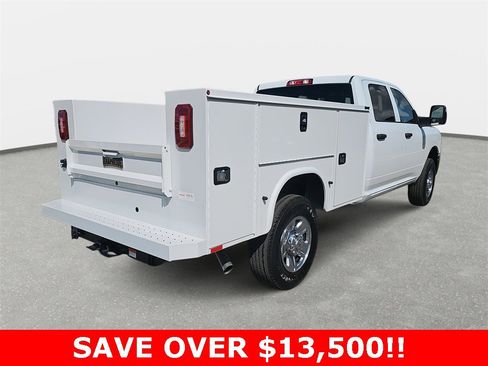 Used 2024 RAM 2500 Tradesman w/ Chrome Appearance Group image 5