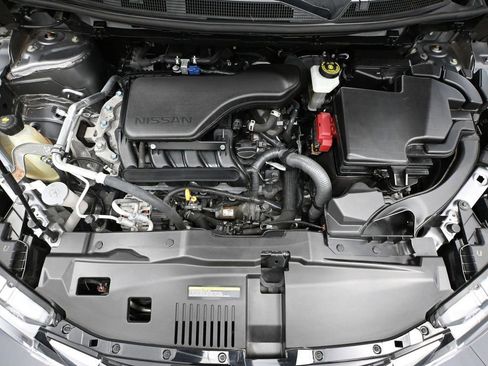 Used 2021 Nissan Rogue Sport SV image 47