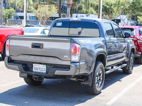 Used 2021 Toyota Tacoma TRD Off-Road w/ Technology Package AWD/4WD image 6