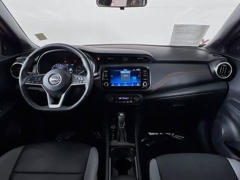 Used 2024 Nissan Kicks SR w/ SR Premium Package image 24
