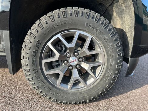 Used 2022 GMC Canyon AT4 w/ Trailering Package image 39