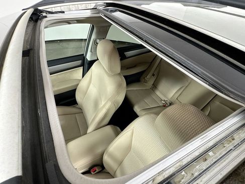 Used 2015 Subaru Outback 2.5i Premium image 25