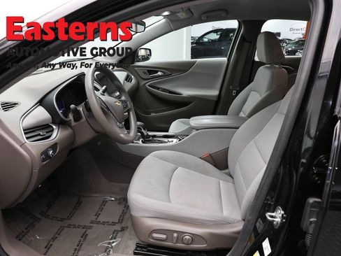 Used 2023 Chevrolet Malibu LT FWD image 14
