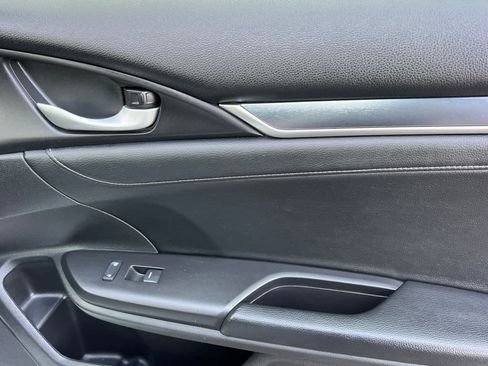 Used 2018 Honda Civic EX-L image 17