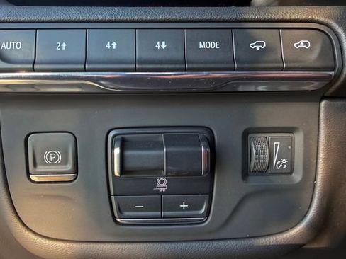 Used 2023 Cadillac Escalade ESV Sport w/ Touring Package AWD/4WD image 19