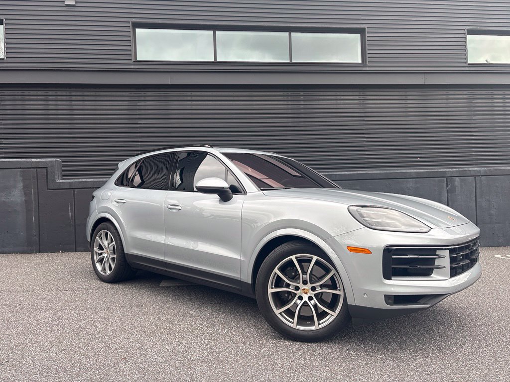 Certified 2024 Porsche Cayenne S AWD/4WD image 11