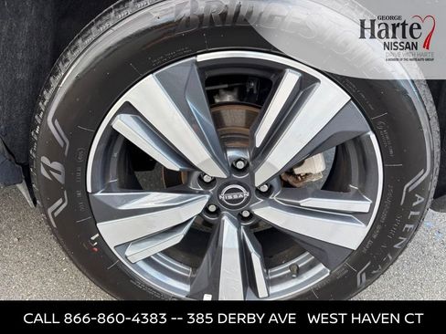 Certified 2026 Nissan Rogue SL AWD/4WD image 33