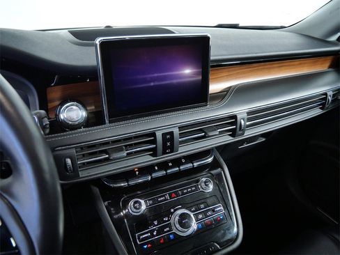 Used 2022 Lincoln Corsair Reserve w/ Equipment Group 201A image 18