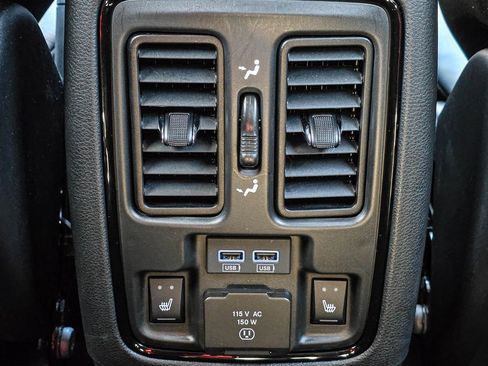 Used 2025 Dodge Durango R/T image 32