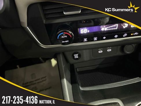 Certified 2025 Nissan Rogue SV image 18