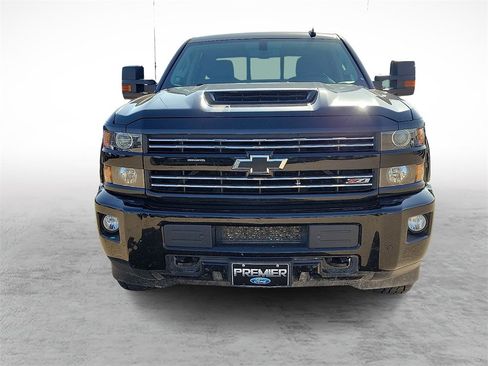 Used 2019 Chevrolet Silverado 2500 LTZ w/ Duramax Plus Package image 3