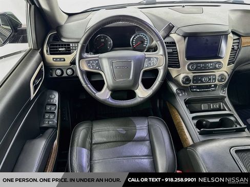 Used 2018 GMC Yukon Denali w/ Denali Ultimate Package AWD/4WD image 24