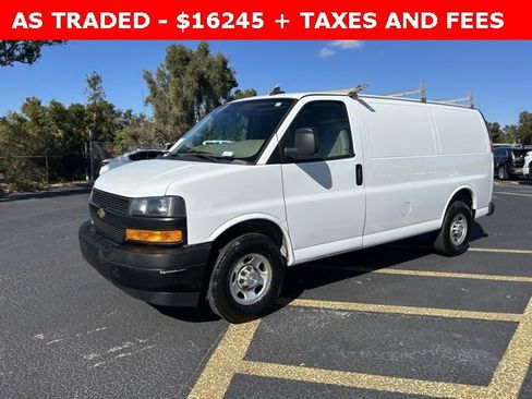 Used 2020 Chevrolet Express 2500 Work Van w/ Driver Convenience Package image 3
