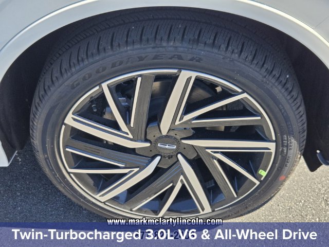 New 2027 Lincoln Aviator Black Label w/ Black Label Special Edition AWD/4WD image 17