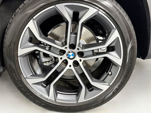 Used 2023 BMW X5 xDrive40i w/ Premium Package AWD/4WD image 30