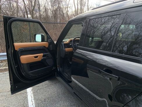 Certified 2023 Land Rover Defender 110 X image 11