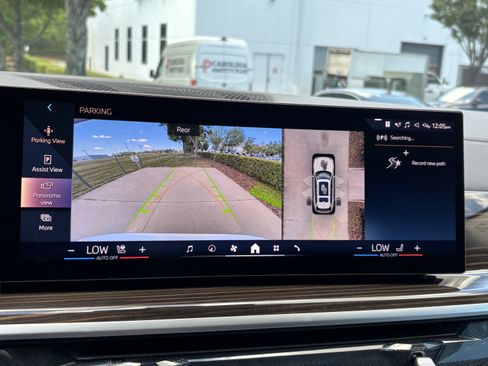 Certified 2025 BMW X7 xDrive40i AWD/4WD image 23