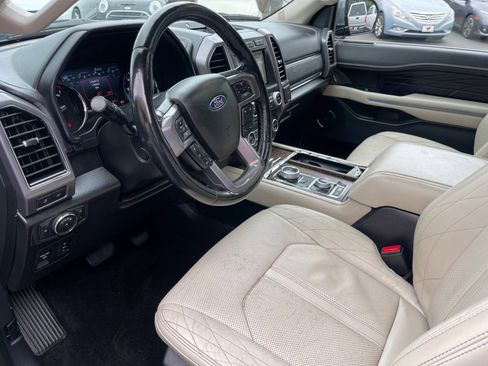 Used 2018 Ford Expedition Max Platinum image 11