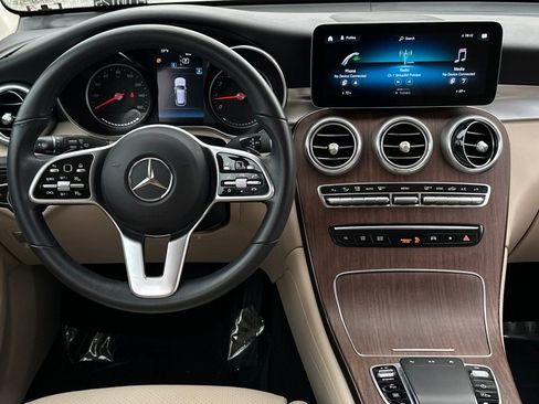 Certified 2022 Mercedes-Benz GLC 300 4MATIC image 29