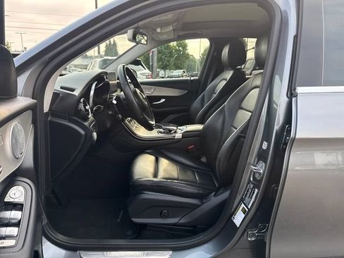 Used 2019 Mercedes-Benz GLC 300 4MATIC image 14
