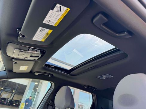 Certified 2022 Hyundai Santa Cruz SEL Premium image 17