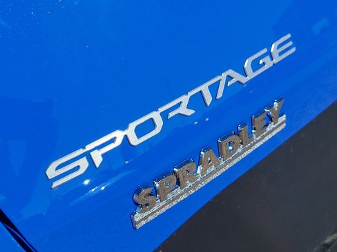 New 2026 Kia Sportage EX w/ EX Panorama Roof Package image 10